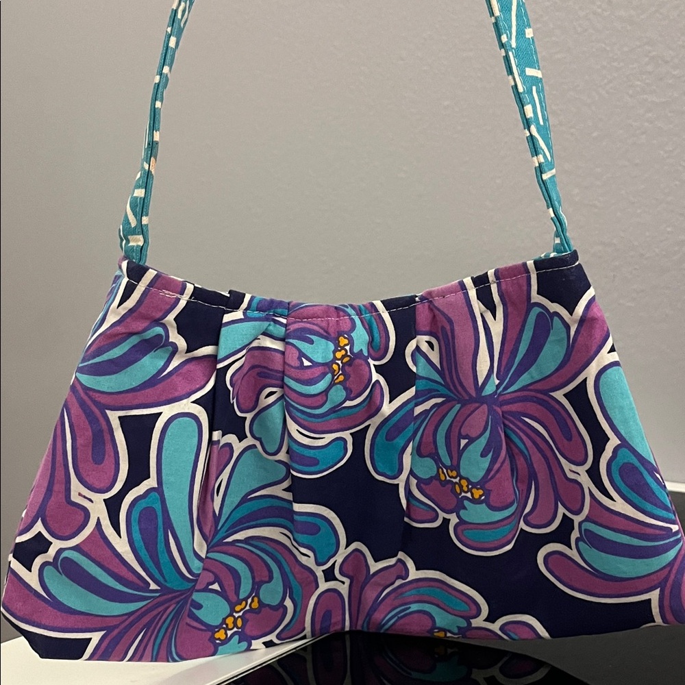 Floral Patterned Shoulder Bag